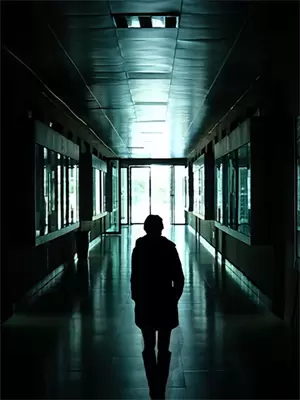请永远恨我